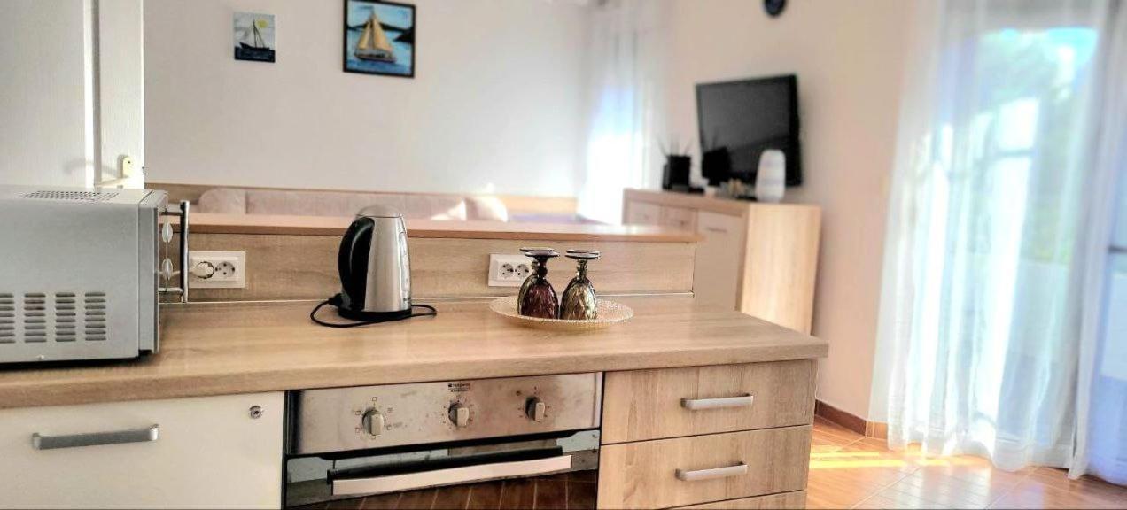 Luna Lux Apartment Thenovici