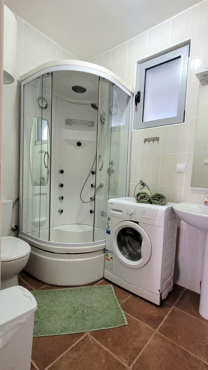 Luna Lux Apartment Thenovici